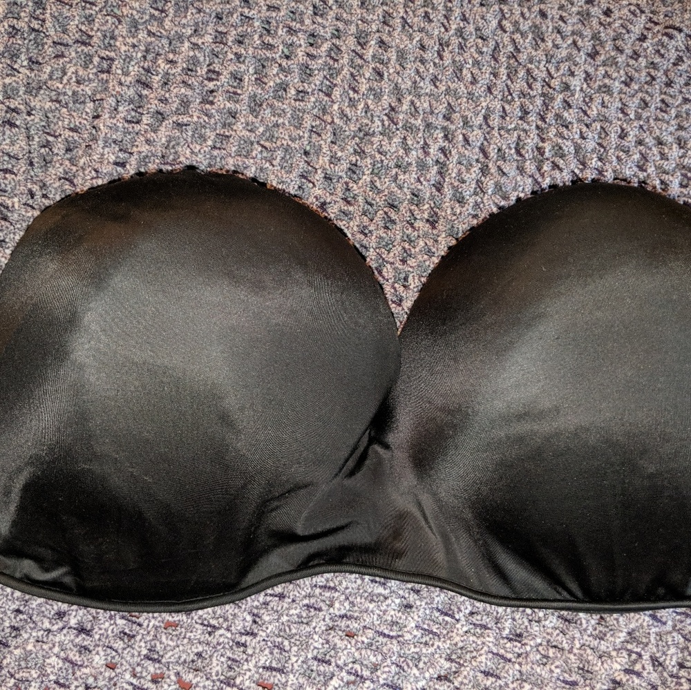Strapless bra